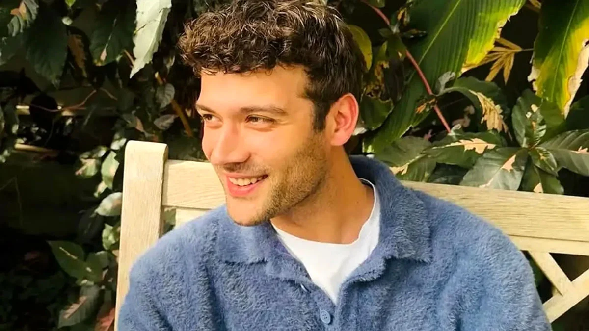 بازیگر جذاب و مشهور ترکیه در جشنواره فجر شیراز بازیگر جذاب و مشهور ترکیه در جشنواره فجر شیراز