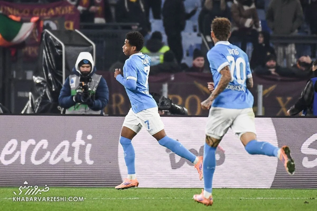 رم ۰ - تاپولی ۱/ کورس جذاب و عجیب لیگ ایتالیا؛ ناپولی، میلان را در صدر نگه داشت رم ۰ - تاپولی ۱/ کورس جذاب و عجیب لیگ ایتالیا؛ ناپولی، میلان را در صدر نگه داشت