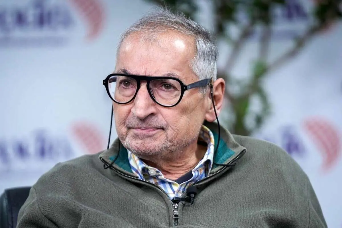 زیباکلام: در صورت حمله، ۹۰ درصد مردم پشت جمهوری اسلامی میایستند+فیلم زیباکلام: در صورت حمله، ۹۰ درصد مردم پشت جمهوری اسلامی میایستند+فیلم