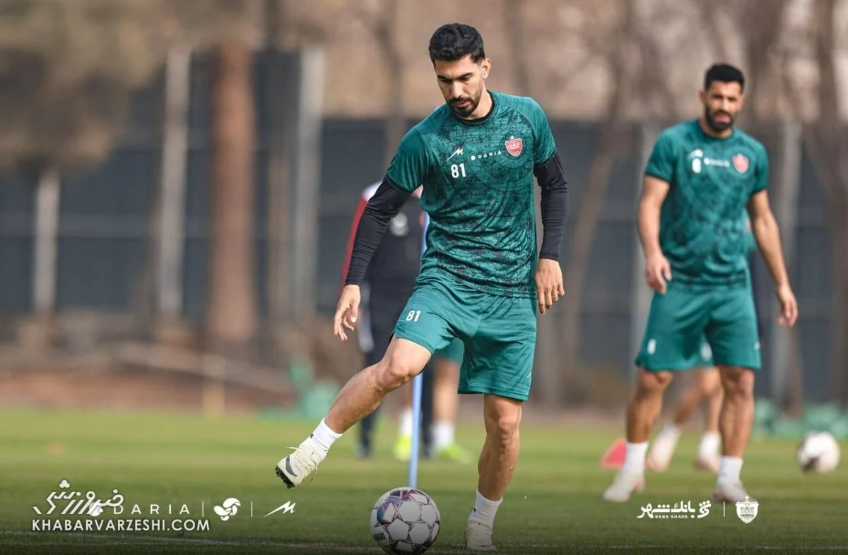 2025-12-01_18-13-34_772236-meylesokhan-ir ۳ ستاره کلیدی پرسپولیس به استقلال میرسند؟/ یک نفر قبل دربی جدا شد و رفت! +عکس