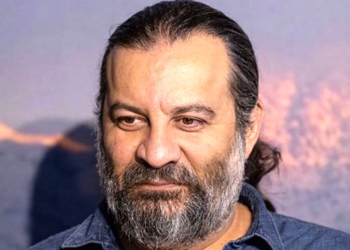 مهراب قاسمخانی چیدمان متفاوت خانهاش را به نمایش گذاشت مهراب قاسمخانی چیدمان متفاوت خانهاش را به نمایش گذاشت