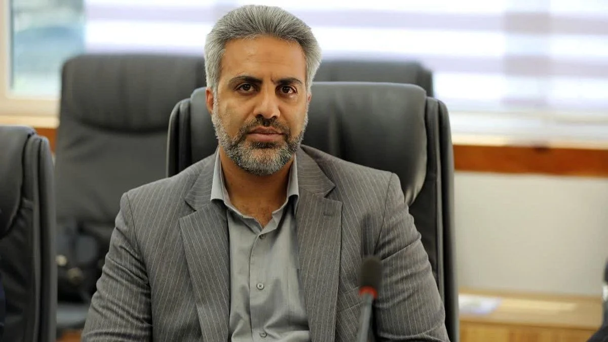 ماجرای خودسوزی یک مرد در دادسرای عمومی ماجرای خودسوزی یک مرد در دادسرای عمومی