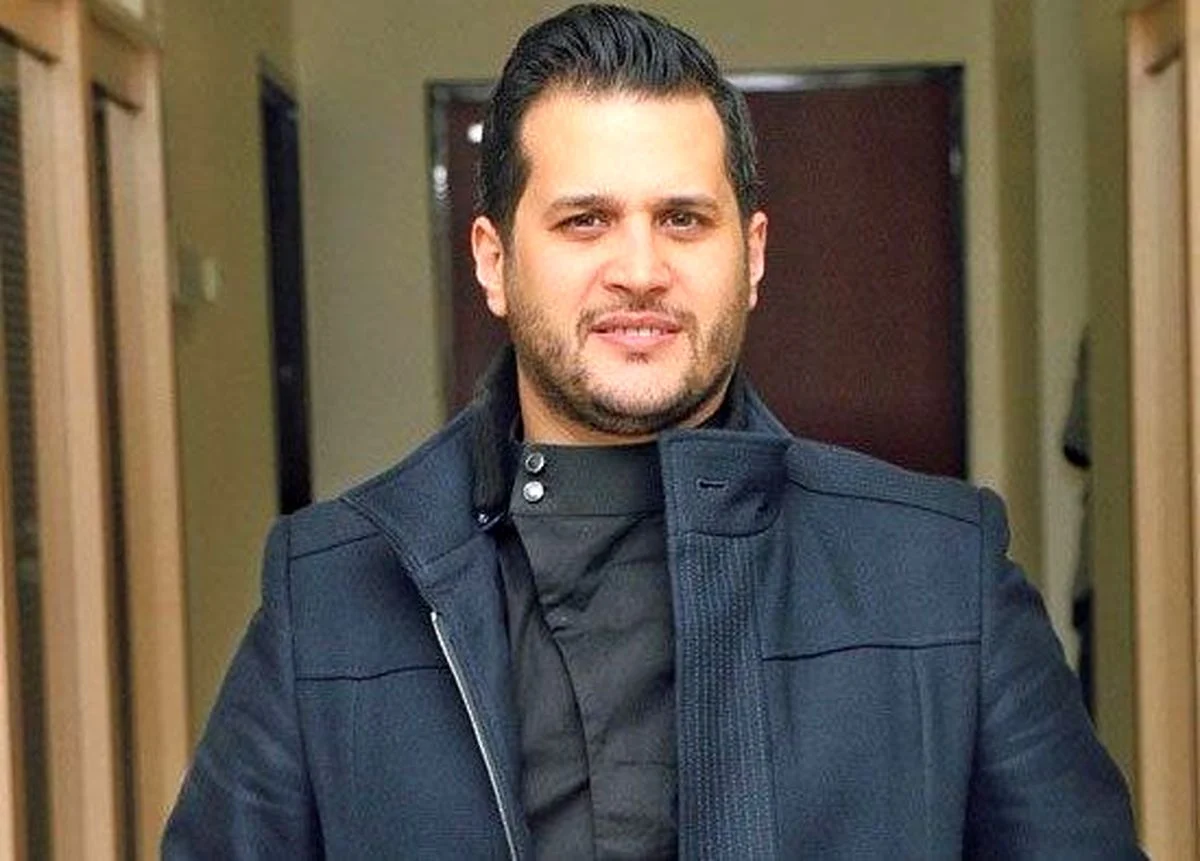 سفلی آیینه‌ای بازیگر آوای باران با استایل ورزشی