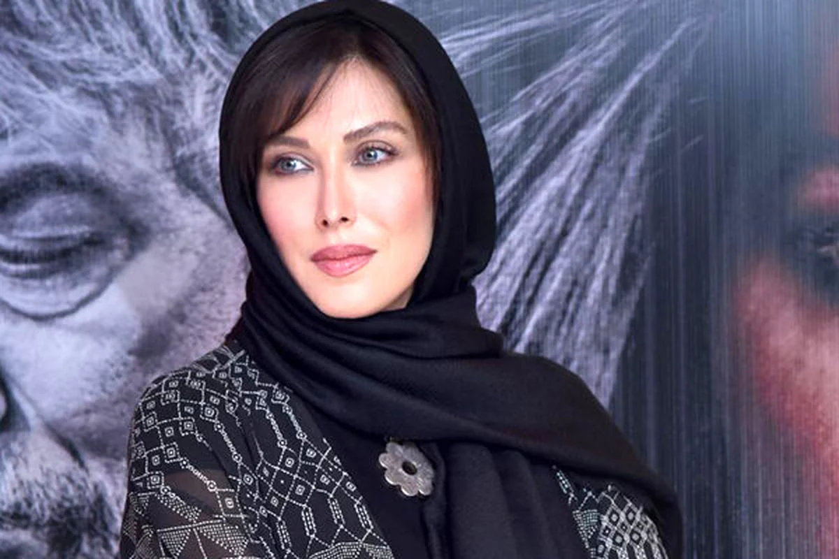 چهره مهتاب کرامتی در ۲۸ سالگی در اولین فیلمش چهره مهتاب کرامتی در ۲۸ سالگی در اولین فیلمش