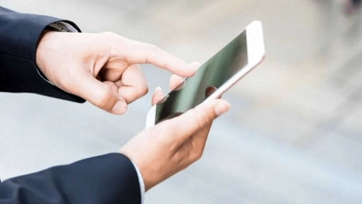 شوک شبانه به کاربران اینترنت موبایل شوک شبانه به کاربران اینترنت موبایل