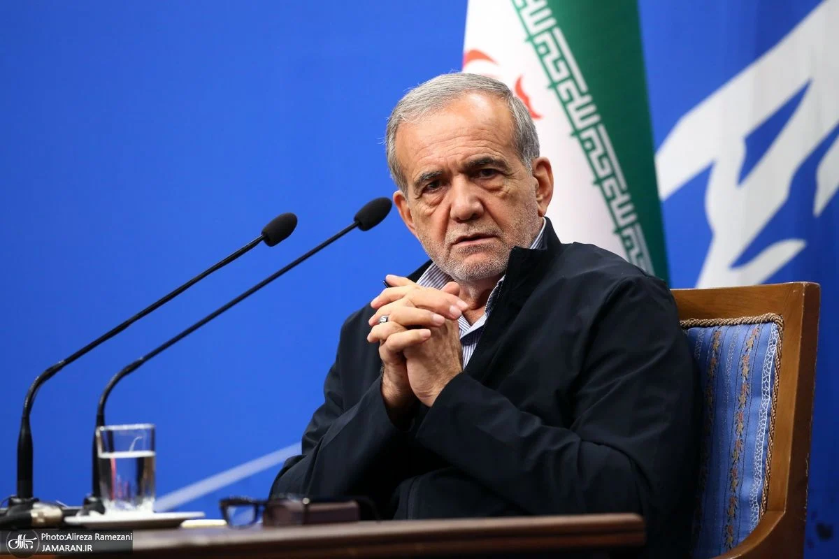 روزنامه جوان هدف پزشکیان از مقابله نکردن با گرانیها را فاش کرد روزنامه جوان هدف پزشکیان از مقابله نکردن با گرانیها را فاش کرد