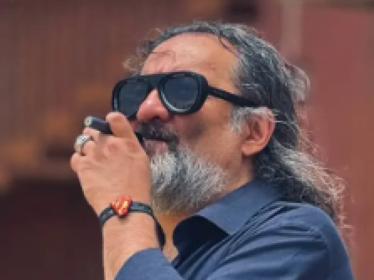 2025-12-02_09-43-10_259157-meylesokhan-ir Capture