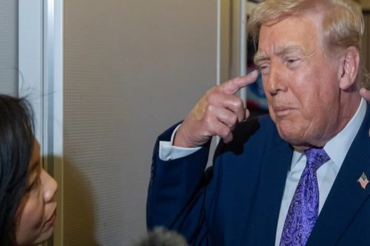 ترامپ دوباره به خبرنگاران زن توهین کرد؛ «نمرهای که تو هیچوقت نمیگیری» ترامپ دوباره به خبرنگاران زن توهین کرد؛ «نمرهای که تو هیچوقت نمیگیری»