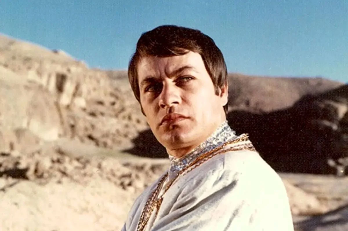 قابی از بازیگر قدیمی سینما بعد از سالها در کنار بهمن مفید قابی از بازیگر قدیمی سینما بعد از سالها در کنار بهمن مفید