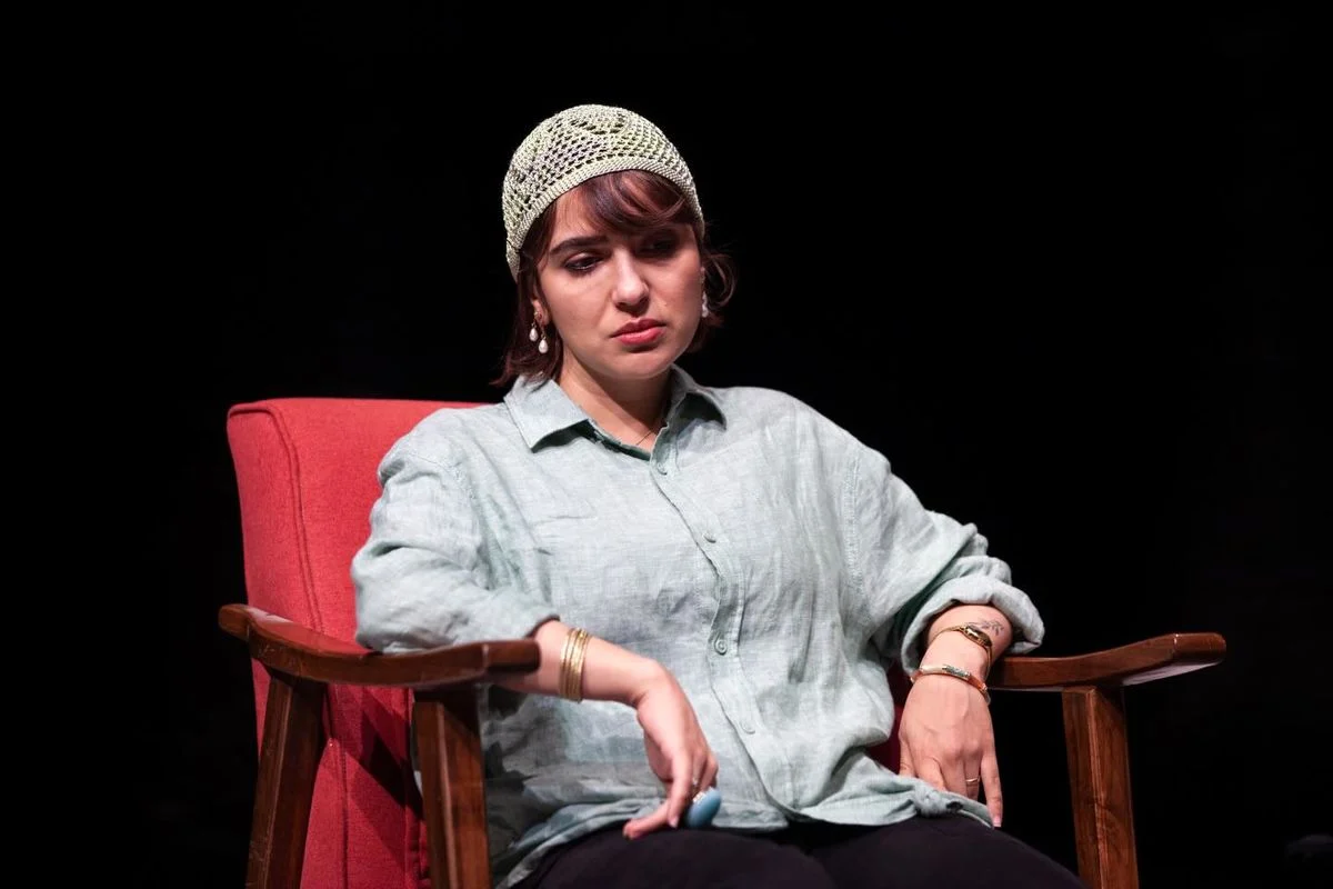 زخمهای قدیمی مونا کرمی در کنار مهسا طهماسبی! زخمهای قدیمی مونا کرمی در کنار مهسا طهماسبی!