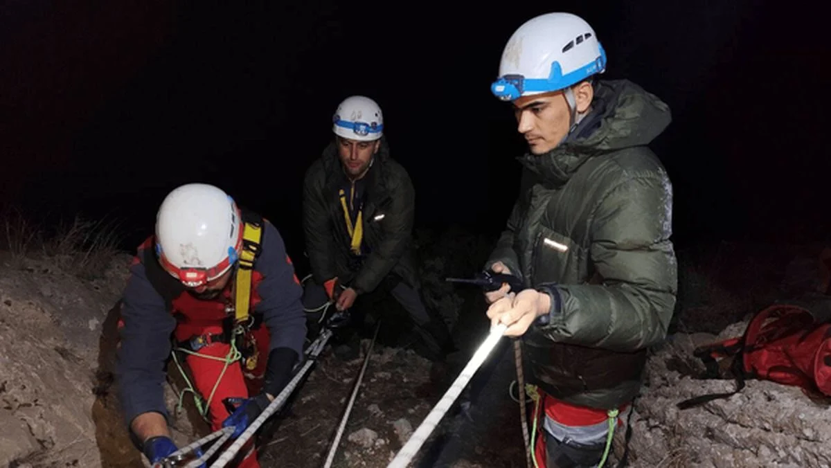 مفقود شدن ۵ نفر در ارتفاعات دهملای شاهرود مفقود شدن ۵ نفر در ارتفاعات دهملای شاهرود