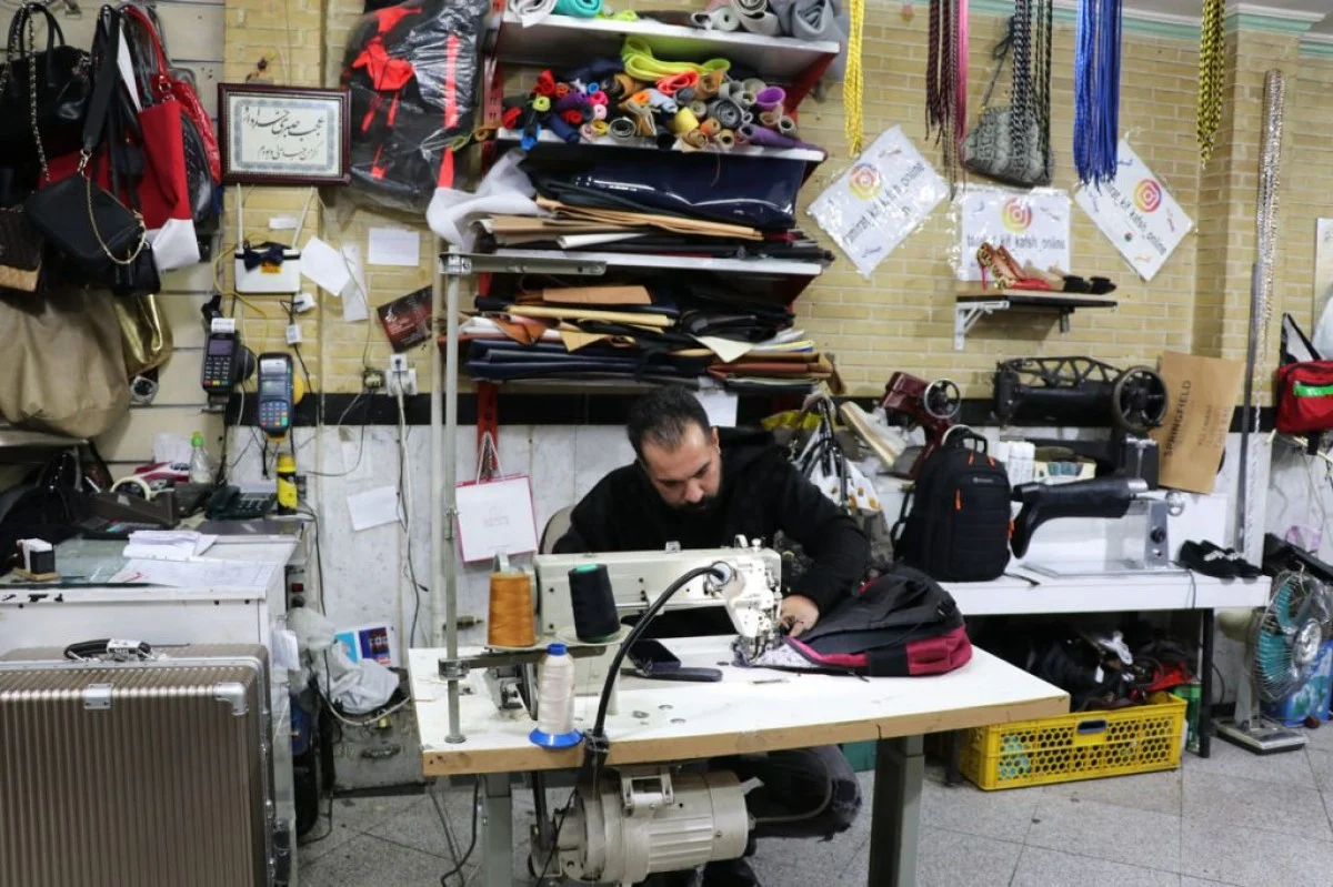 2025-12-03_09-33-22_092443-meylesokhan-ir تعمیرات-تخصصی-کیف-در-تجریش-تهران-1024x682