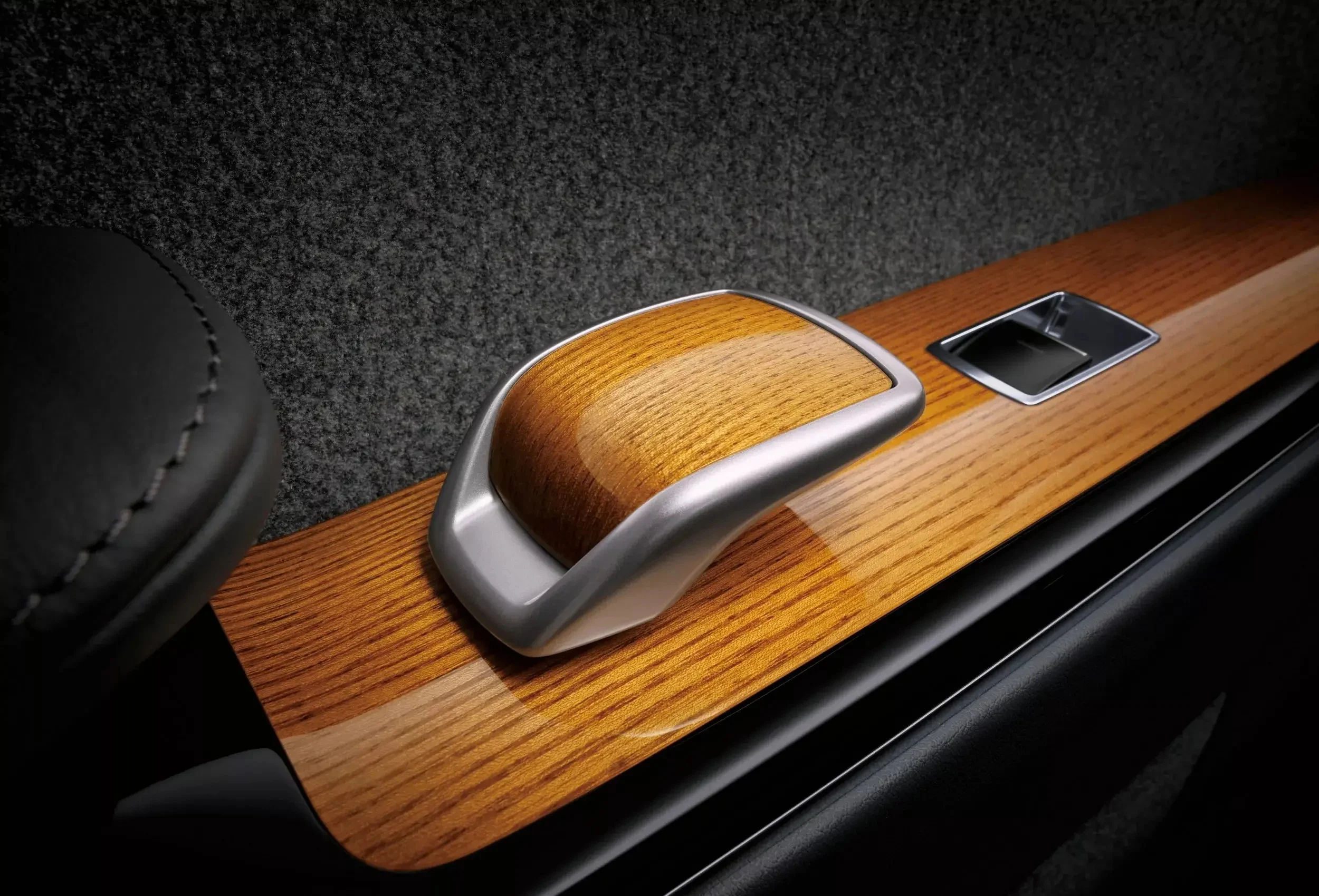 2025-12-03_17-01-42_795770-meylesokhan-ir the-2026-century-broke-up-with-toyota-and-sent-the-10_11zon