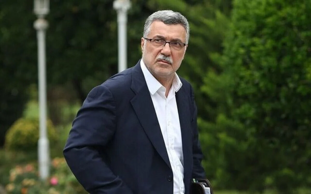 هشدار وزیر بهداشت: پیک آنفلوانزا نزدیک است؛ واکسن بزنید هشدار وزیر بهداشت: پیک آنفلوانزا نزدیک است؛ واکسن بزنید