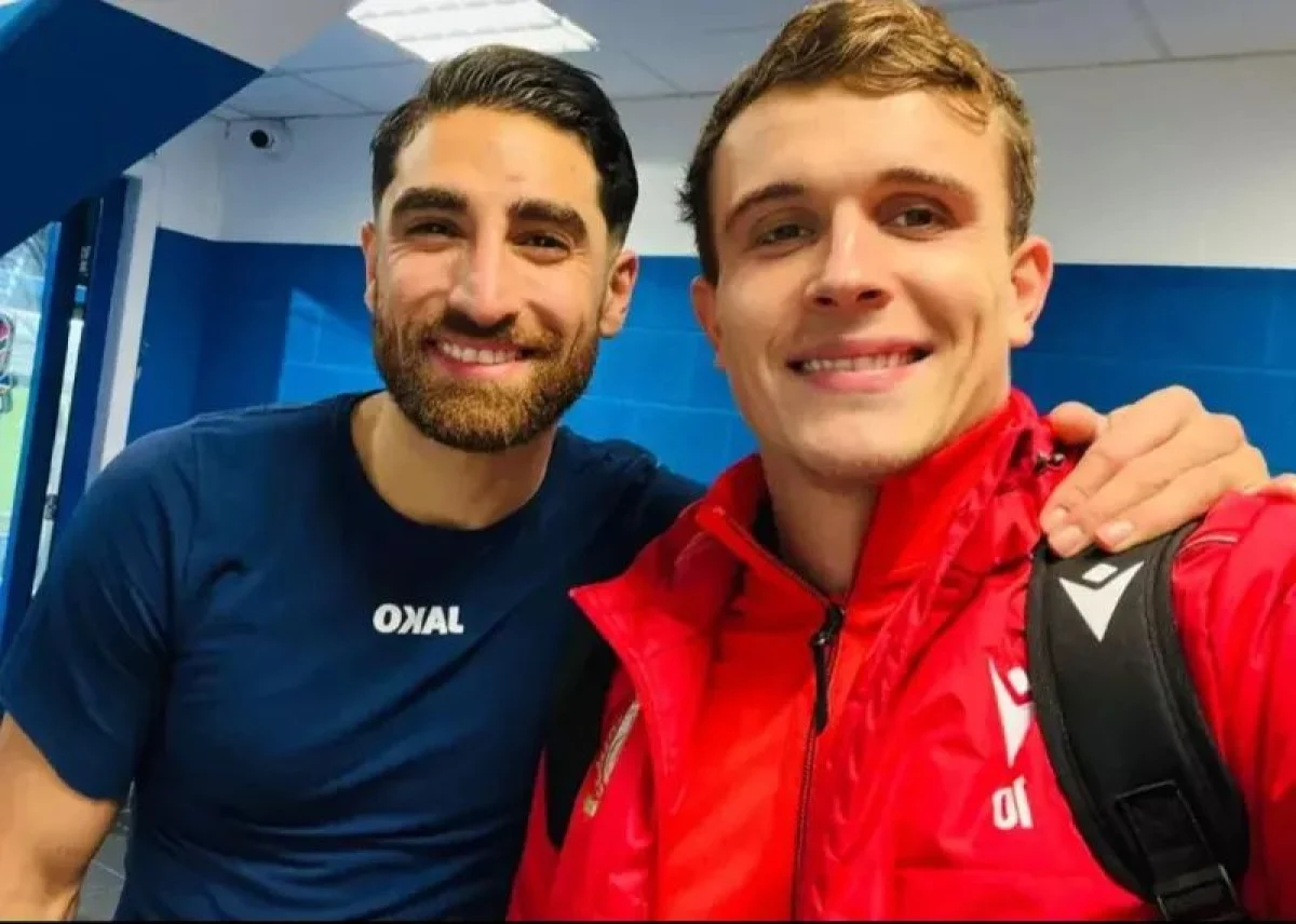 دنیس اکرت در آستانه دعوت به تیم ملی ایران دنیس اکرت در آستانه دعوت به تیم ملی ایران