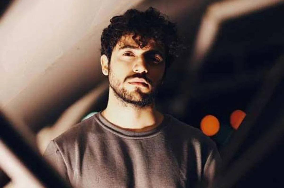 2025-12-04_09-48-14_461002-meylesokhan-ir Shervin-hajipour-1