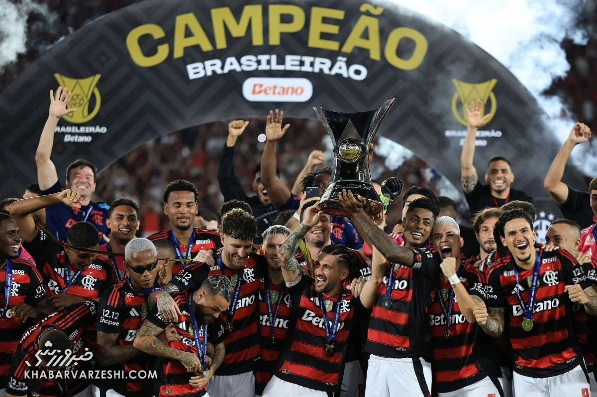 قهرمانی فلامنگو تاریخی شد/ عجیب و خندهدار؛ جام شکسته را با چسب زخم تعمیر کردند! قهرمانی فلامنگو تاریخی شد/ عجیب و خندهدار؛ جام شکسته را با چسب زخم تعمیر کردند!