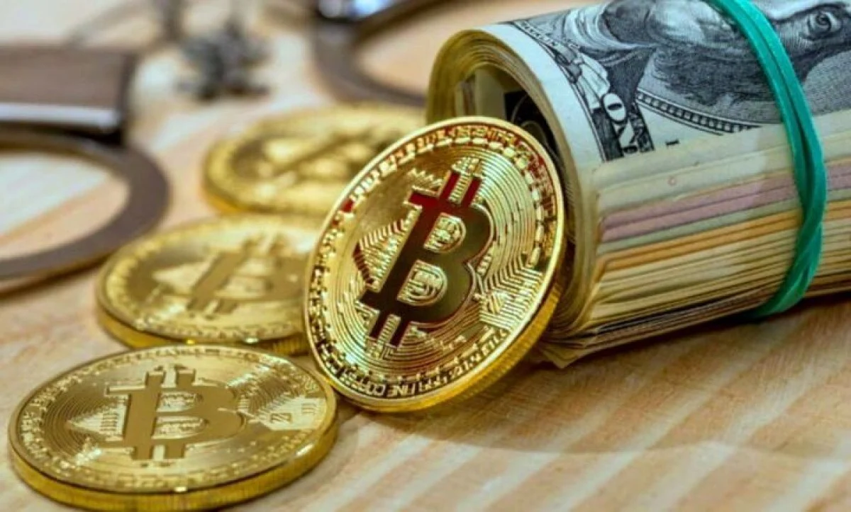 کسب سود از ریزش بیت کوین؛ راهنمای جامع معاملات تعهدی و پوزیشن شورت در بازار ورسلند