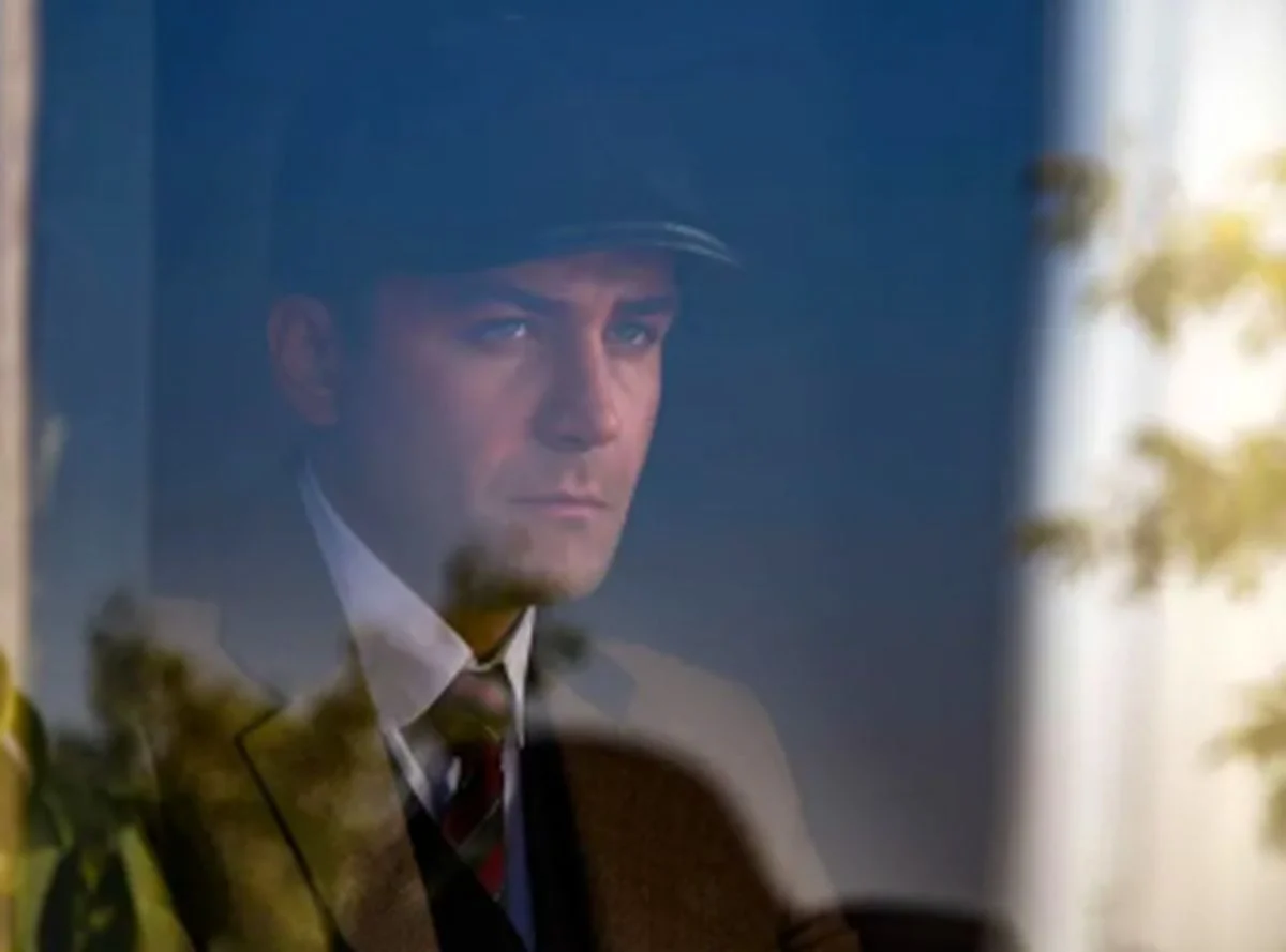 تعجب یک کارگردان از قد منصور سریال بامداد خمار تعجب یک کارگردان از قد منصور سریال بامداد خمار