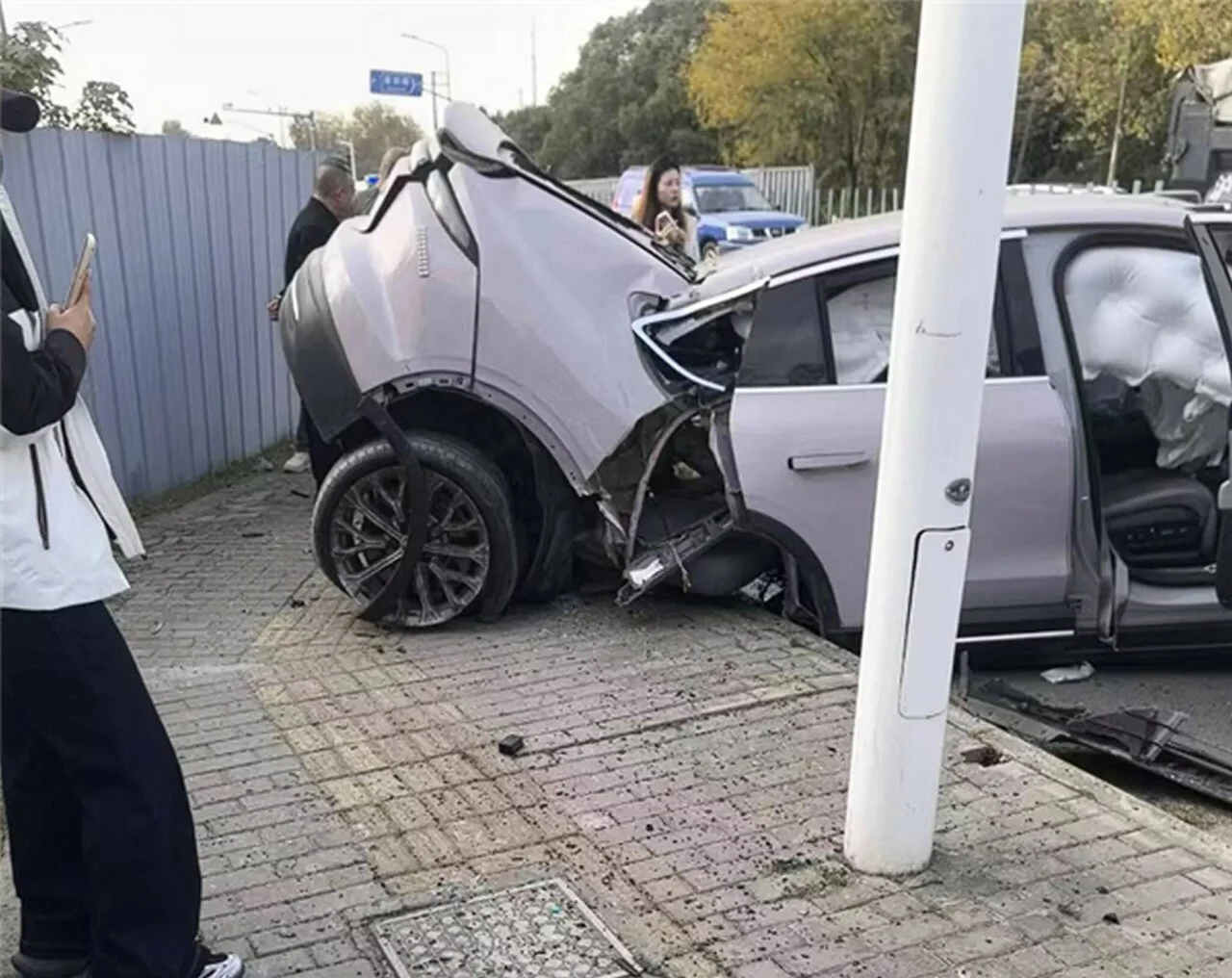 2025-12-04_21-41-55_716675-meylesokhan-ir 2