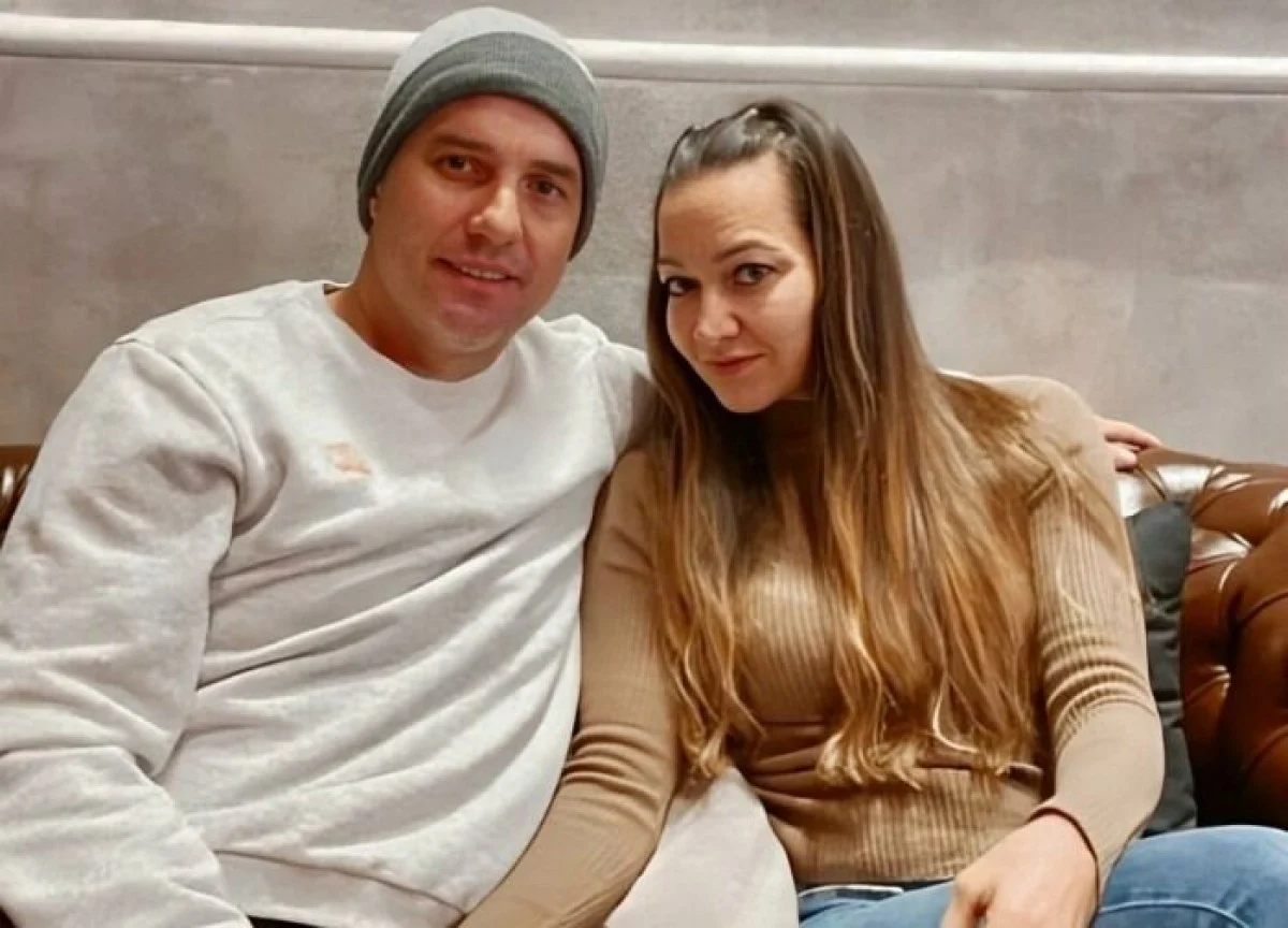 دلبری همسر اوسمار ویرا برای هواداران پرسپولیس شب قبل از دربی +عکس دلبری همسر اوسمار ویرا برای هواداران پرسپولیس شب قبل از دربی +عکس