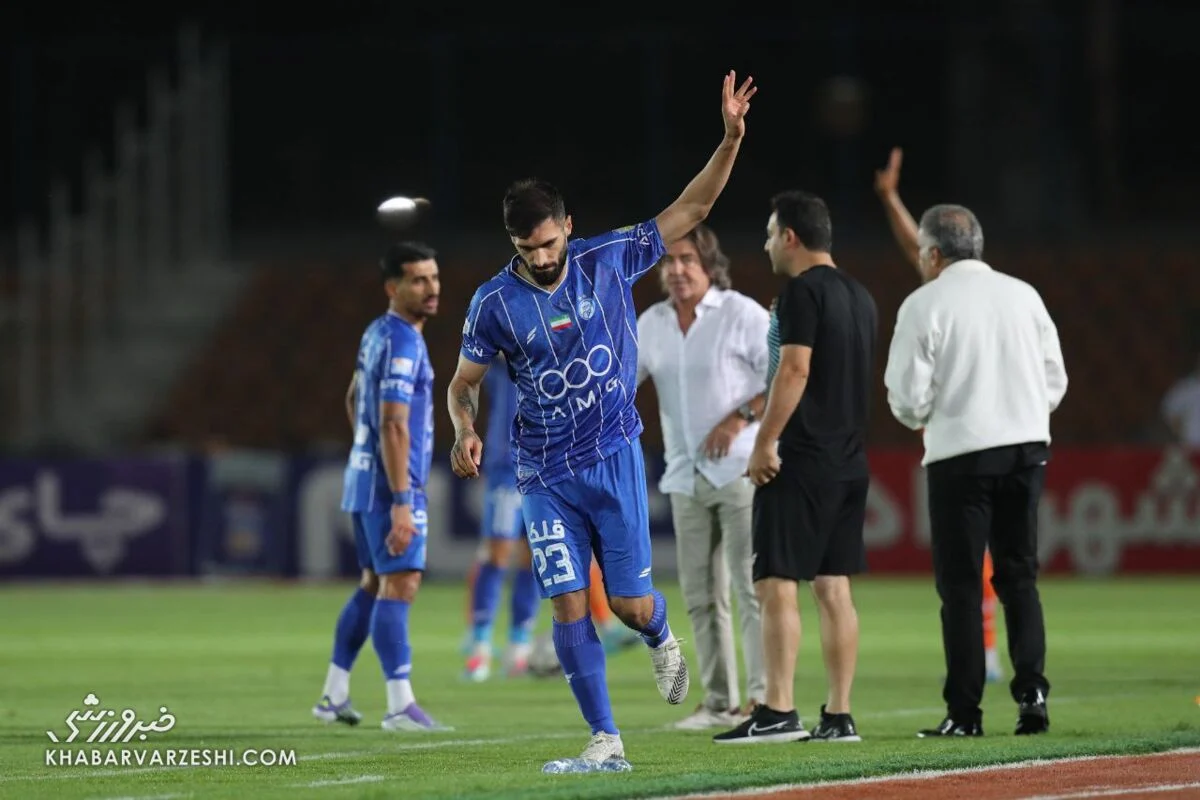 حمایت سرمربی پیشین استقلال از عارف آقاسی حمایت سرمربی پیشین استقلال از عارف آقاسی