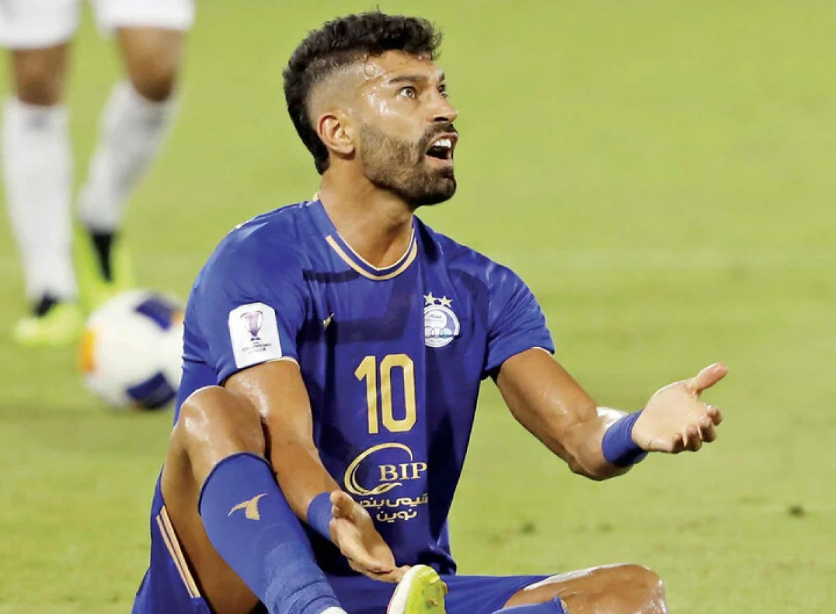 ویدئو جدید؛ ناراحتی رضاییان از حمله یک فرد ناشناس ویدئو جدید؛ ناراحتی رضاییان از حمله یک فرد ناشناس