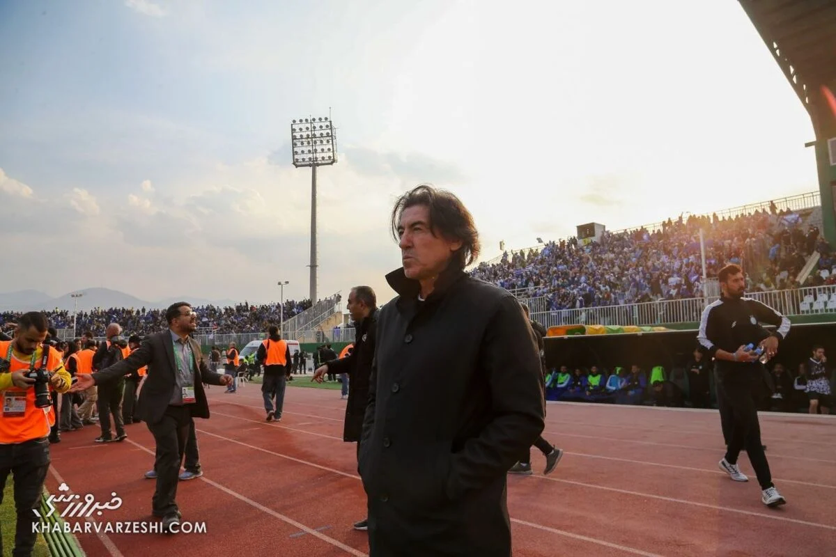 ساپینتو: پرسپولیس باید نگران باشد نه استقلال!/ وقتی نمی‌شود برد مهم است که نبازیم!/ راضی نیستم و قبول می‌کنم اما اورونوف ...