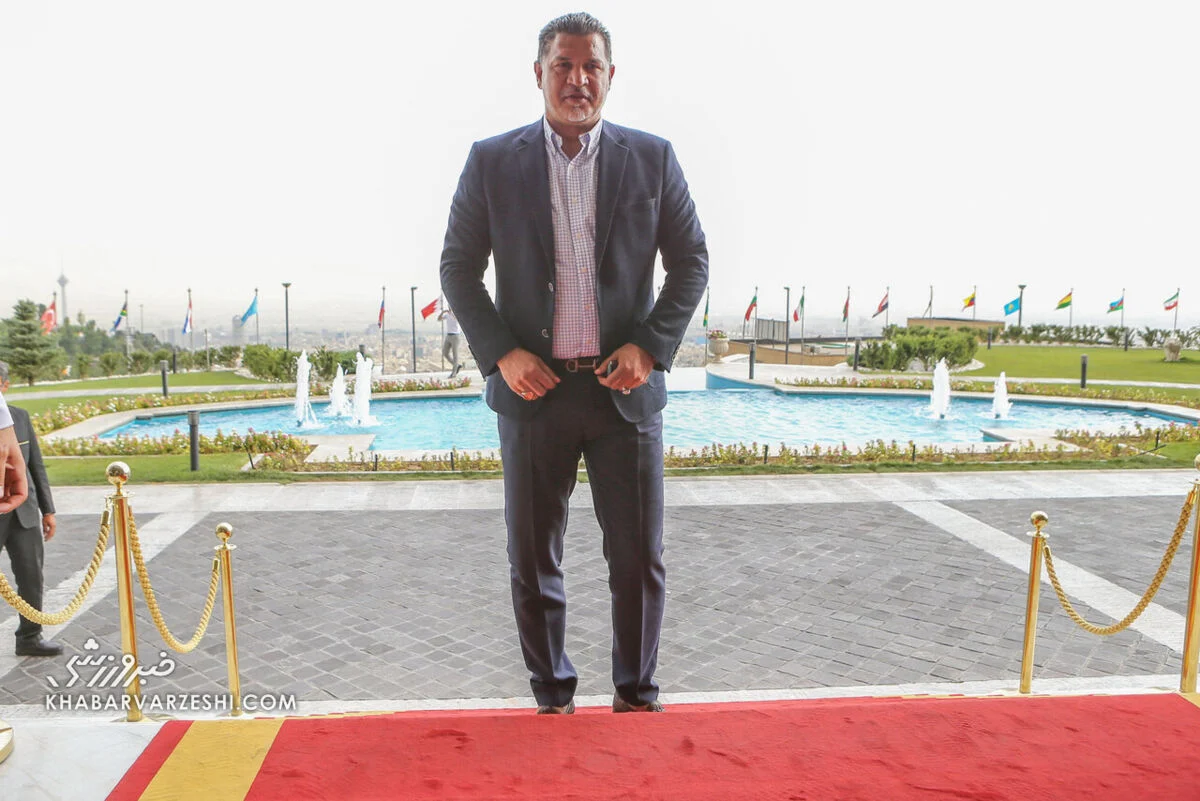 خبرورزشیگردی| علی دایی: با قمه به من حمله کردند/ قبل و بعد از ویلموتس با من صحبت کردند اما... علی دایی