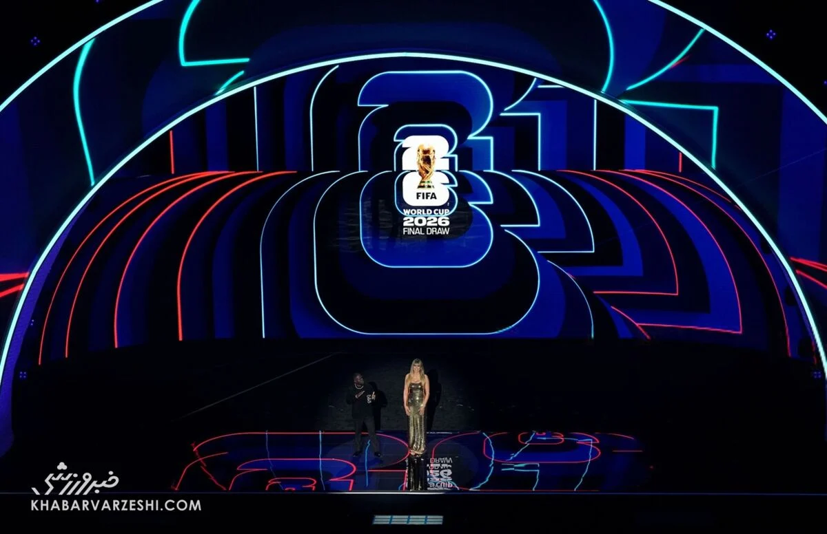 حمله کاربران به اجرای مجریهای مراسم قرعهکشی جام جهانی ۲۰۲۶/ خانم هایدی کلوم، انرژی نداشتی! +تصاویر قرعهکشی جامجهانی ۲۰۲۶ آمریکا