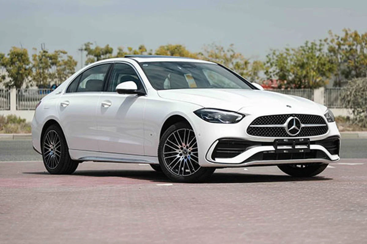 پنج دلیل که مرسدس بنز C کلاس را تبدیل به بهترین گزینه میکند پنج دلیل که مرسدس بنز C کلاس را تبدیل به بهترین گزینه میکند