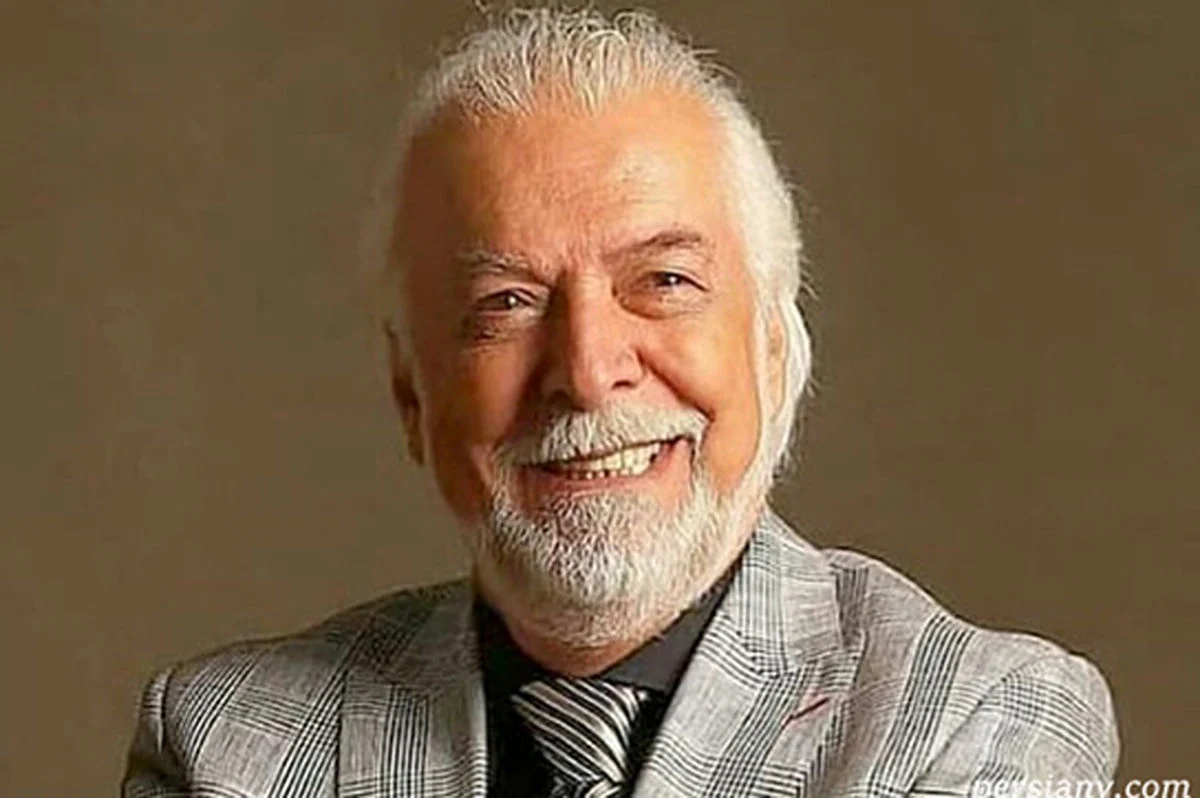 قاب صمیمیِ دو اسطوره، بهروز وثوقی در آغوش چنگیز جلیلوند