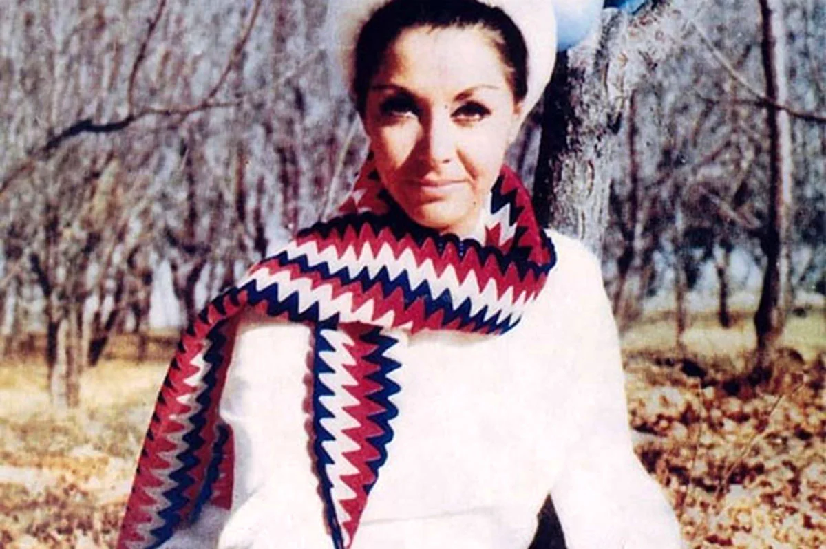 تصویری از آغاسی و جمیله در اوجِ جوانی تصویری از آغاسی و جمیله در اوجِ جوانی