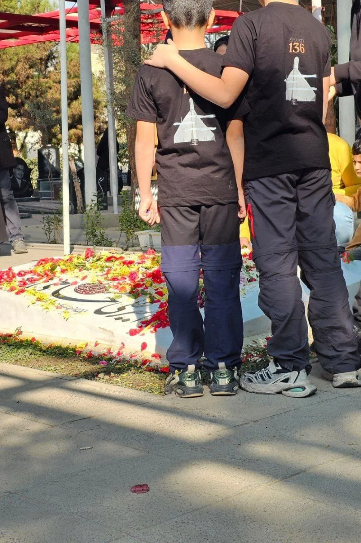 2025-12-07_00-16-39_770050-meylesokhan-ir photo_2025-12-06_22-28-41