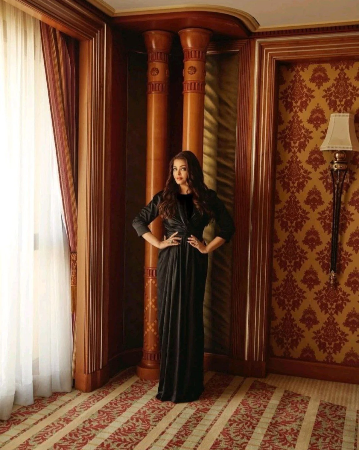 2025-12-07_00-17-32_720649-meylesokhan-ir photo_2025-12-06_22-15-23