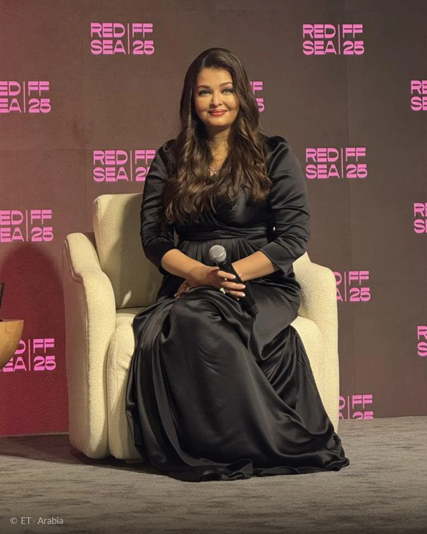 2025-12-07_11-03-23_190280-meylesokhan-ir photo_2025-12-07_10-15-27