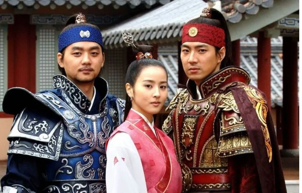 اخبار روز | عکس کریسمسی بازیگر جومونگ در آستانه سال نو اخبار روز | عکس کریسمسی بازیگر جومونگ در آستانه سال نو