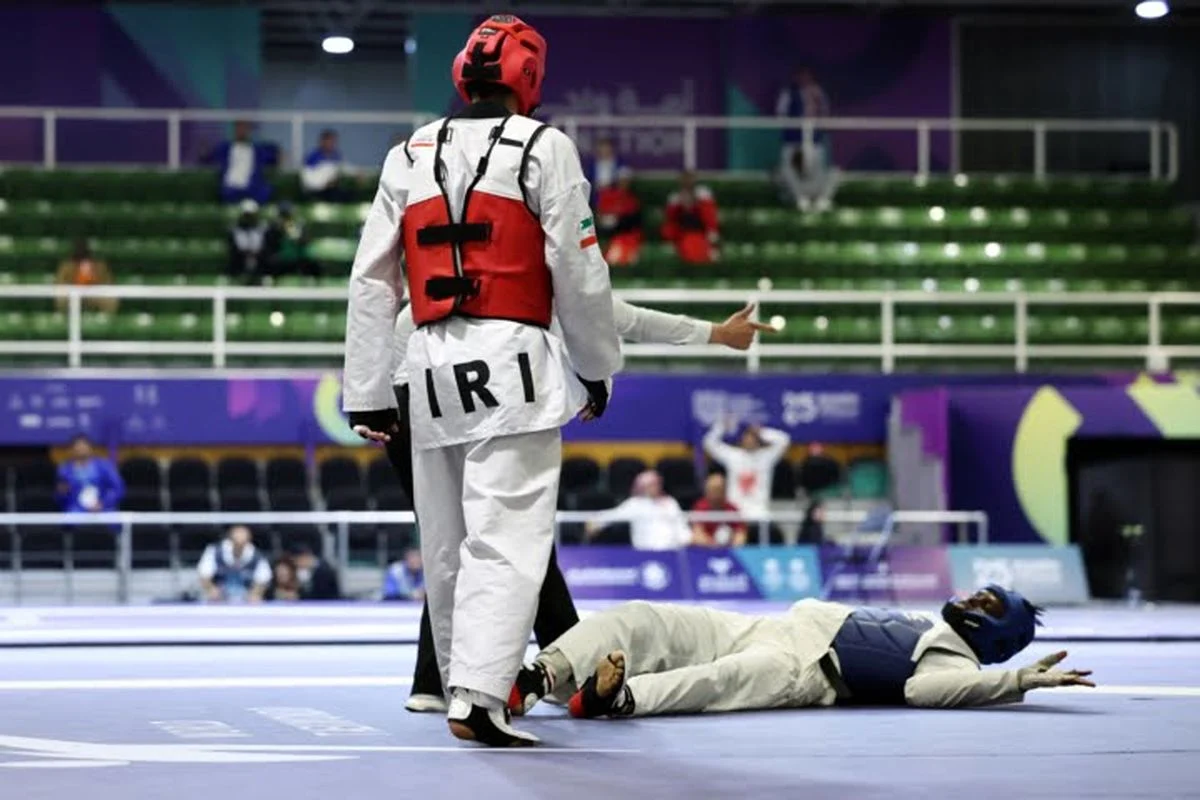 اخبار روز | سارقان، ملیپوشان ایرانی را غارت کردند! اخبار روز | سارقان، ملیپوشان ایرانی را غارت کردند!