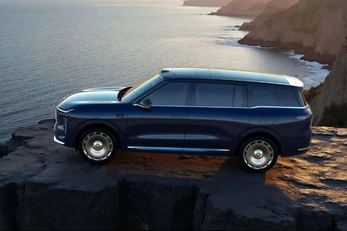 اخبار روز | پنج نکته جالب توجه درباره شاسیبلند جدید ایرانخودرو اخبار روز | پنج نکته جالب توجه درباره شاسیبلند جدید ایرانخودرو