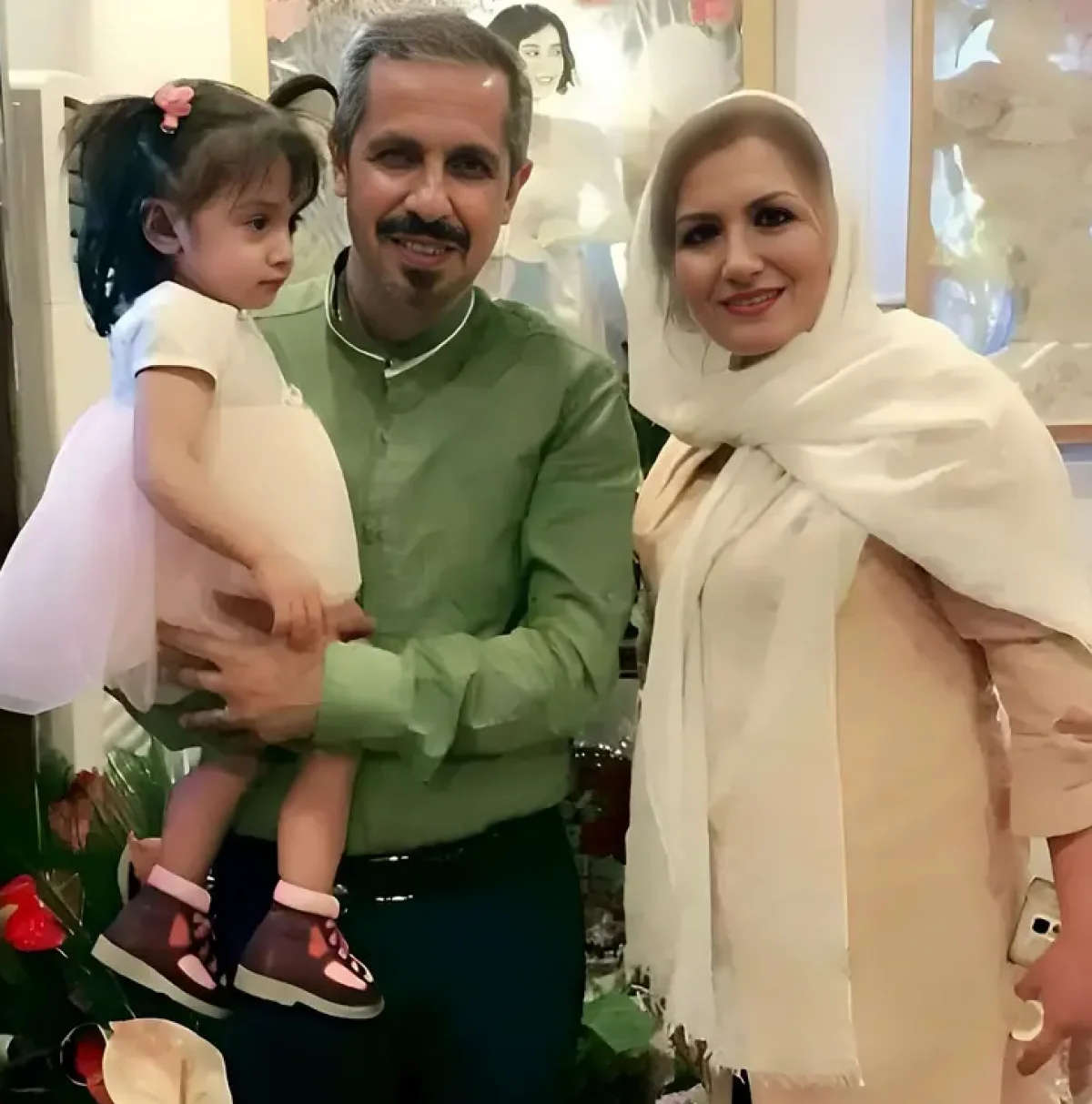 عکس جدید جواد رضویان در کنار همسرش وایرال شد