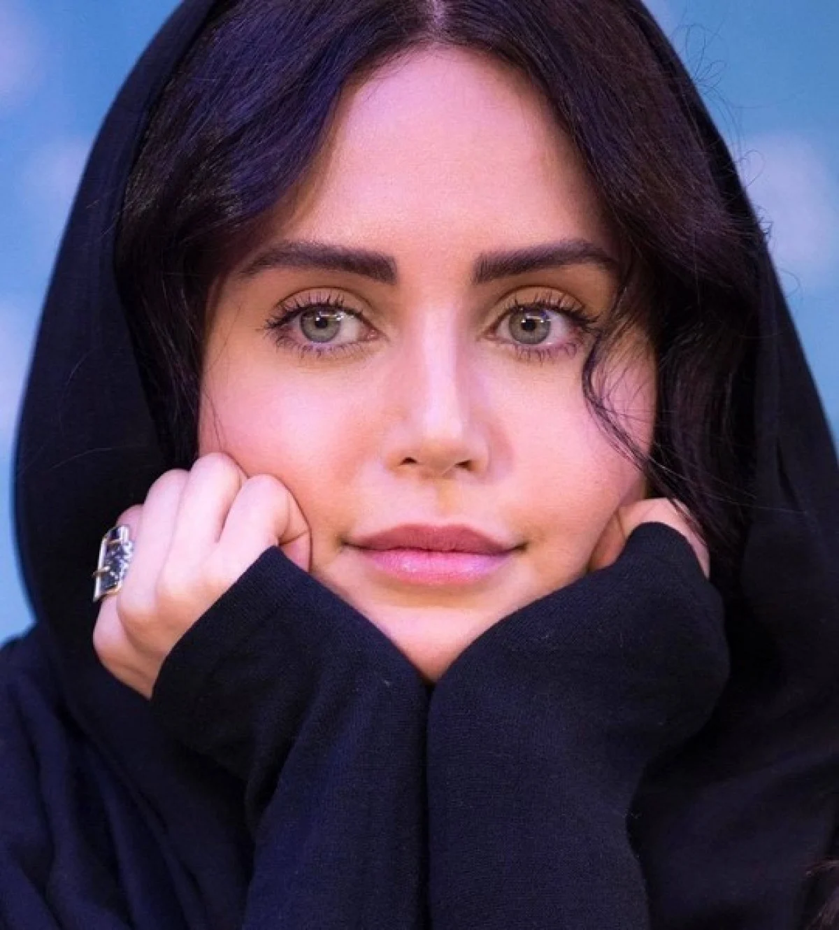 قاب نوستالژیک؛ الناز شاکردوست در دوران بلوغ با چهره‌ای متفاوت