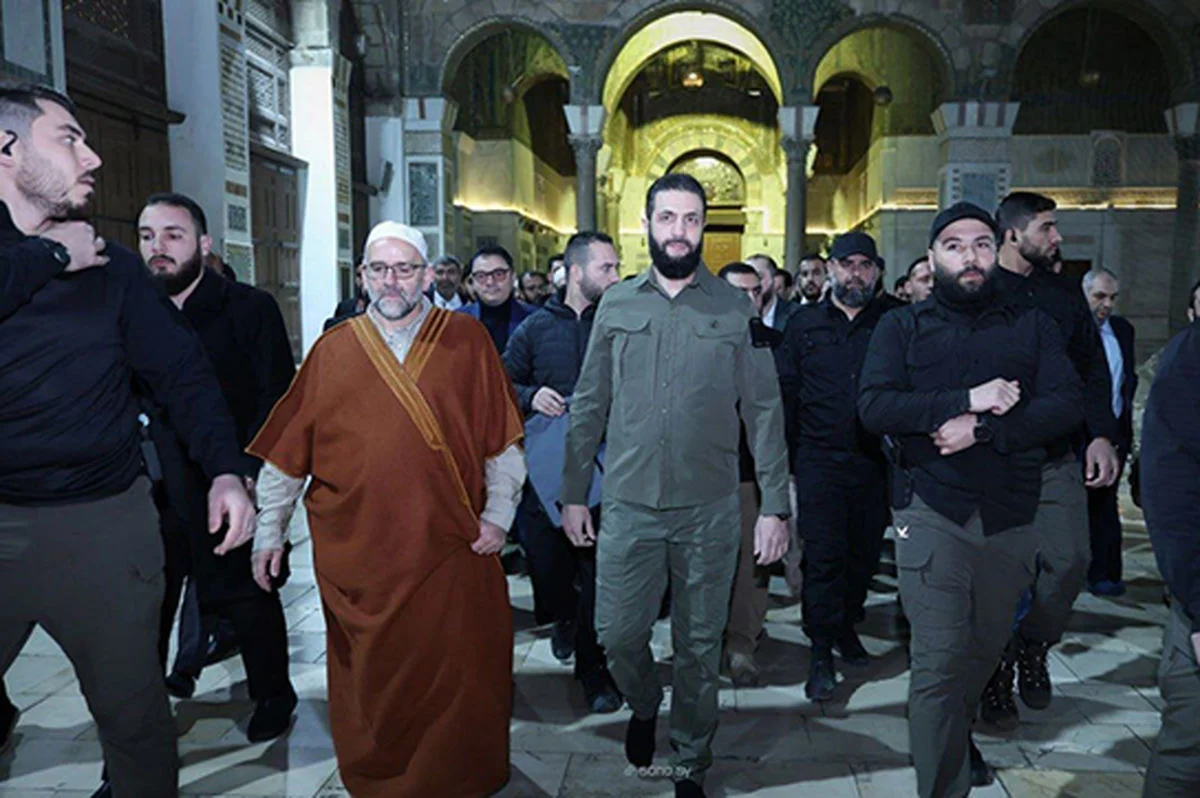 اخبار روز | نمایش معنادار هدیه بن‌سلمان توسط جولانی در مکانی خاص