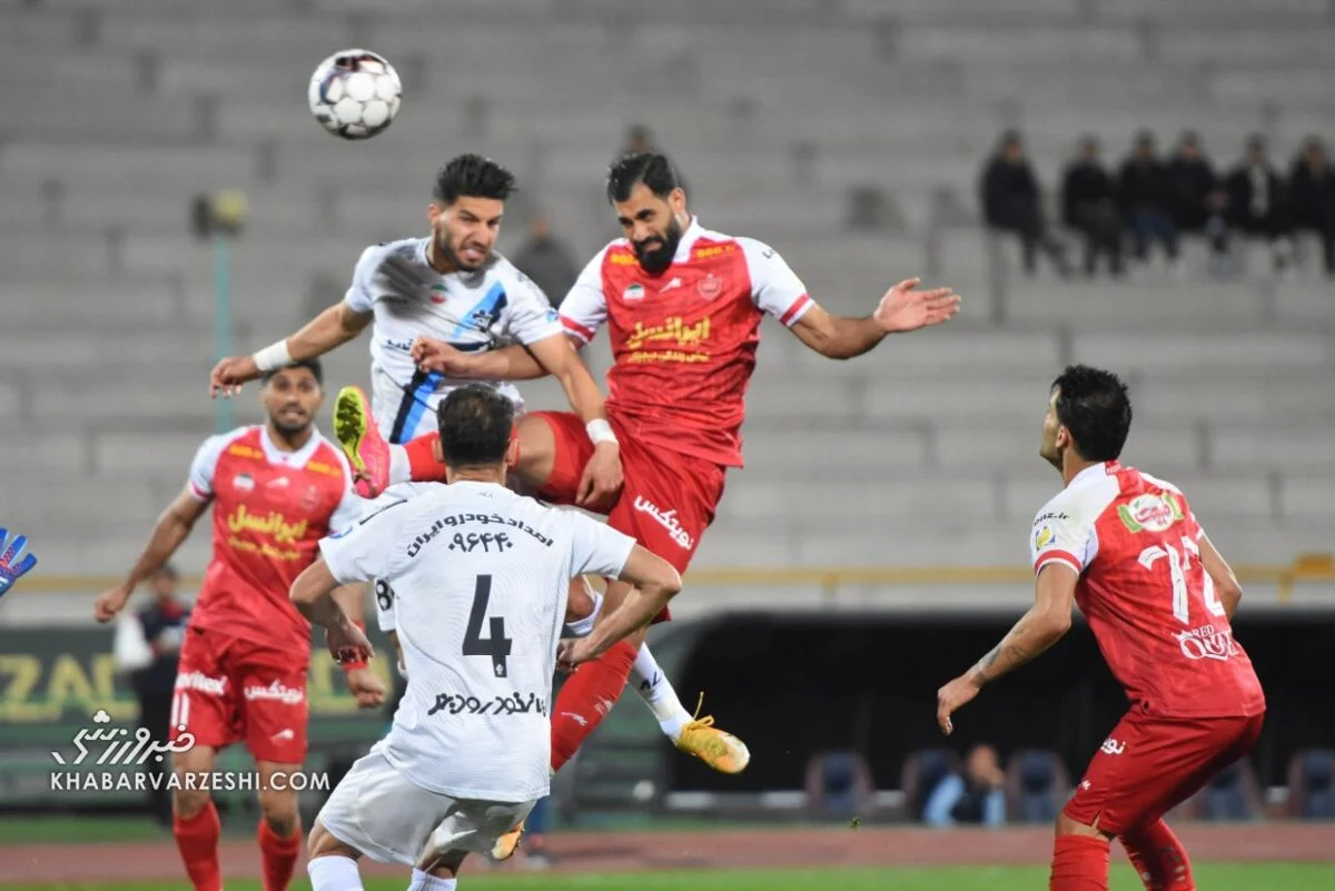 دیدار پیکان و پرسپولیس بدون تماشاگر برگزار می‌شود