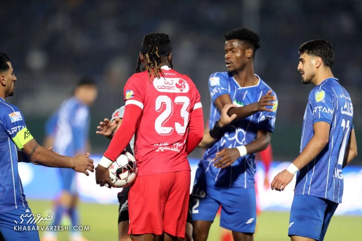 اخبار روز | درخواست عجیب بازیکن پرسپولیس از ستاره استقلال