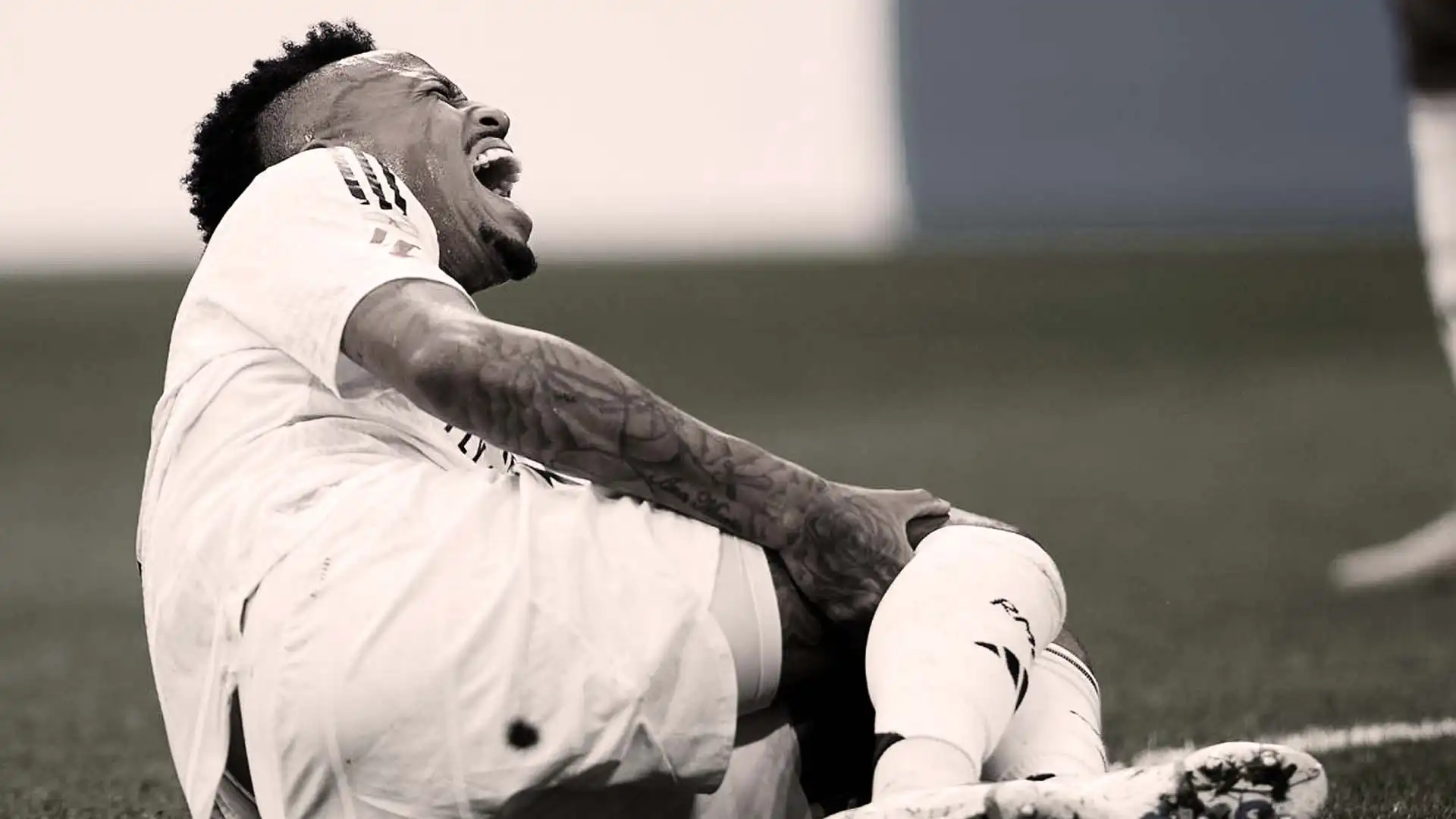 مصدومیت جدی ادر میلیتائو؛ غیبت چهارماهه ستون دفاعی رئال مادرید