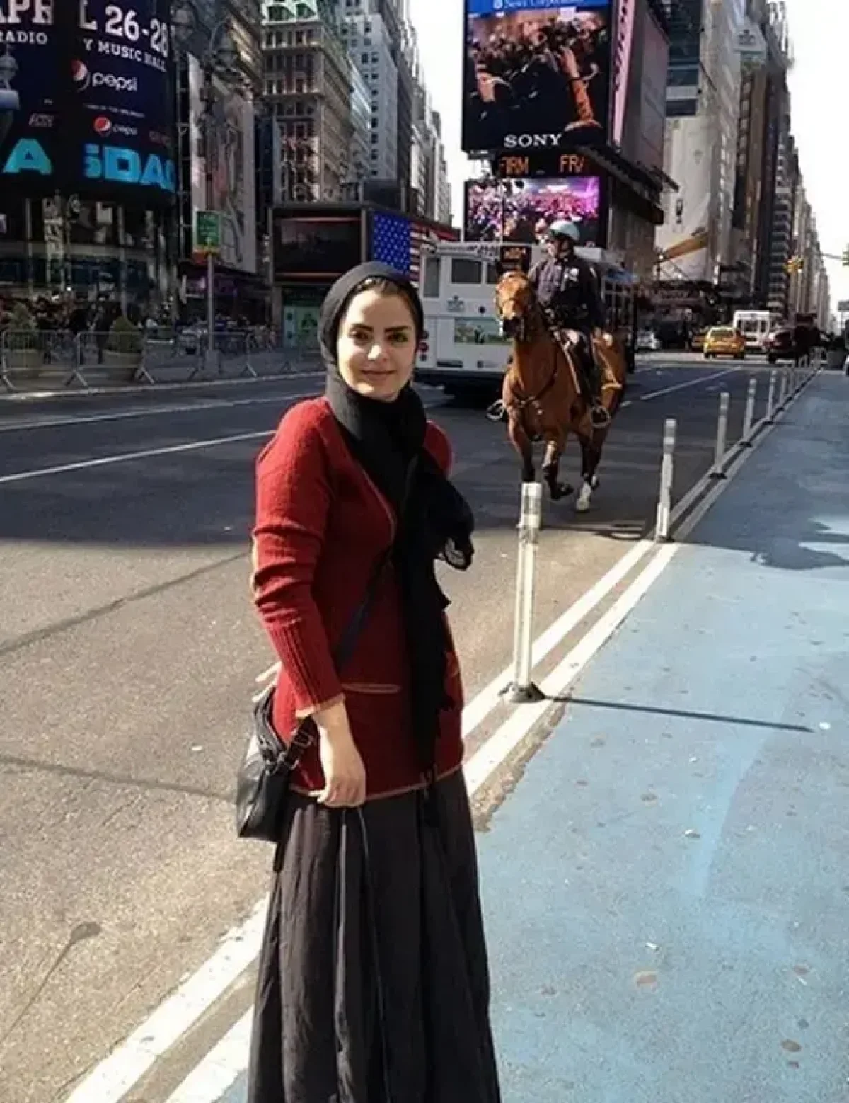 گلرخ سریال از یاد رفته این بار در خیابان‌های نیویورک سوژه شد