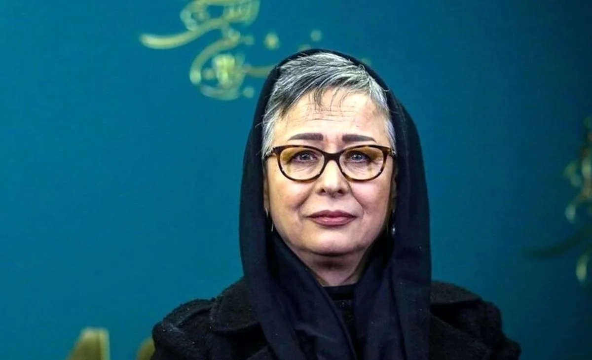 قاب واقعی از آزیتا حاجیان بدون گریم و آرایش قاب واقعی از آزیتا حاجیان بدون گریم و آرایش