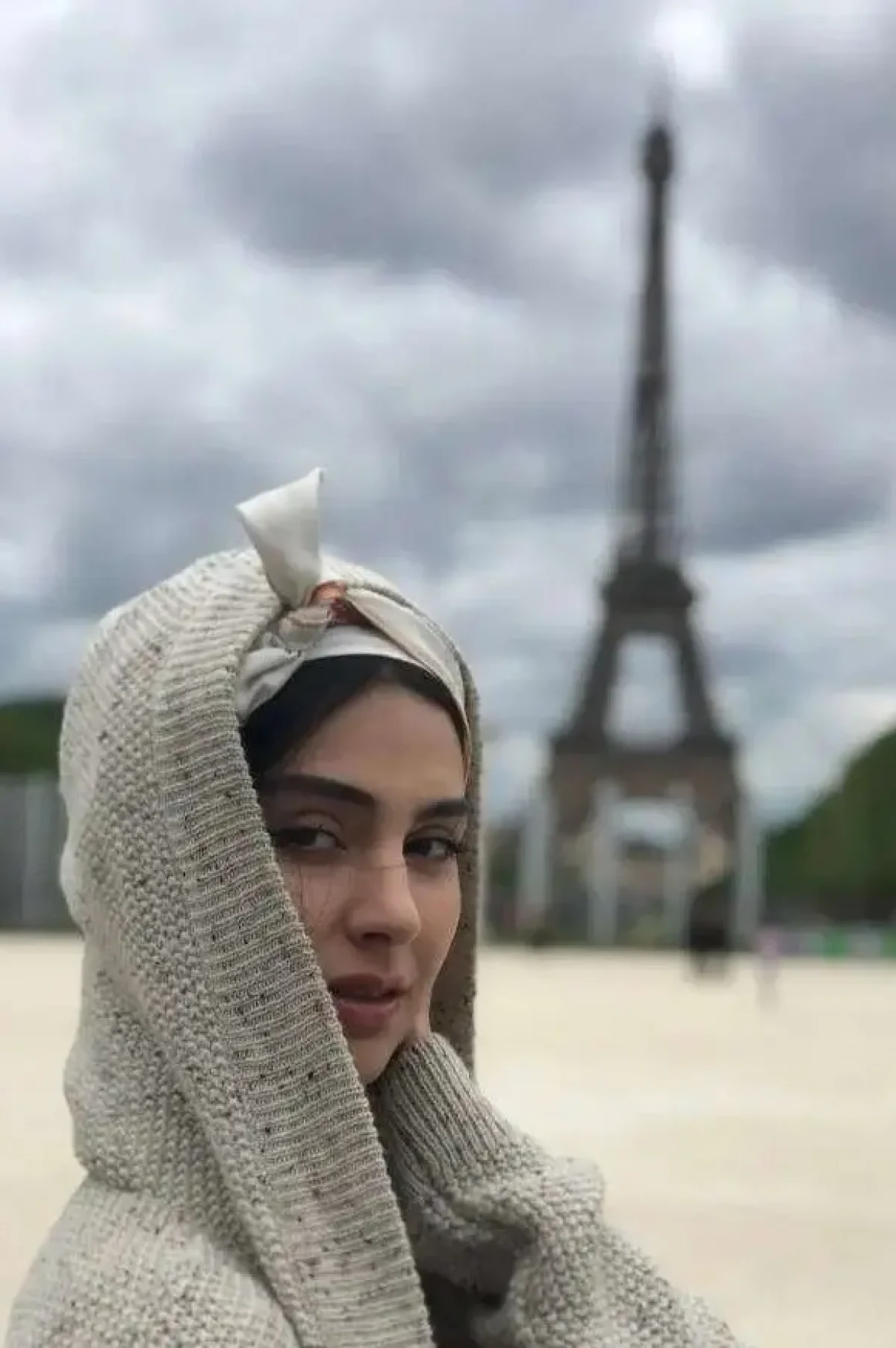 قاب اروپایی لاله مرزبان؛ کنار برج ایفل در قلب پاریس