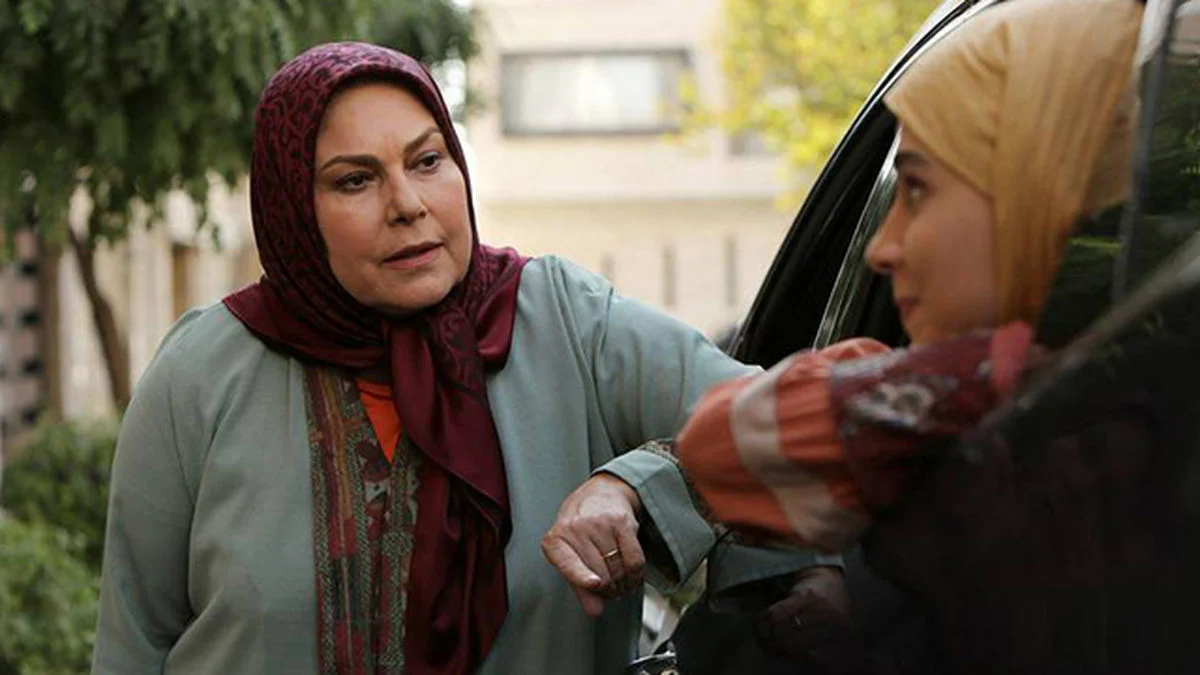 اخبار روز | عکس مادر خوانده آرزو در سریال آنام در ۶۸ سالگی