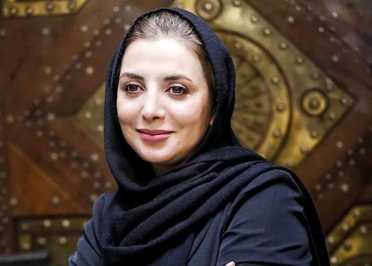 اخبار روز | خاطره عجیب و خنده‌دار رویا میرعلمی از مراسم ختم پدرش